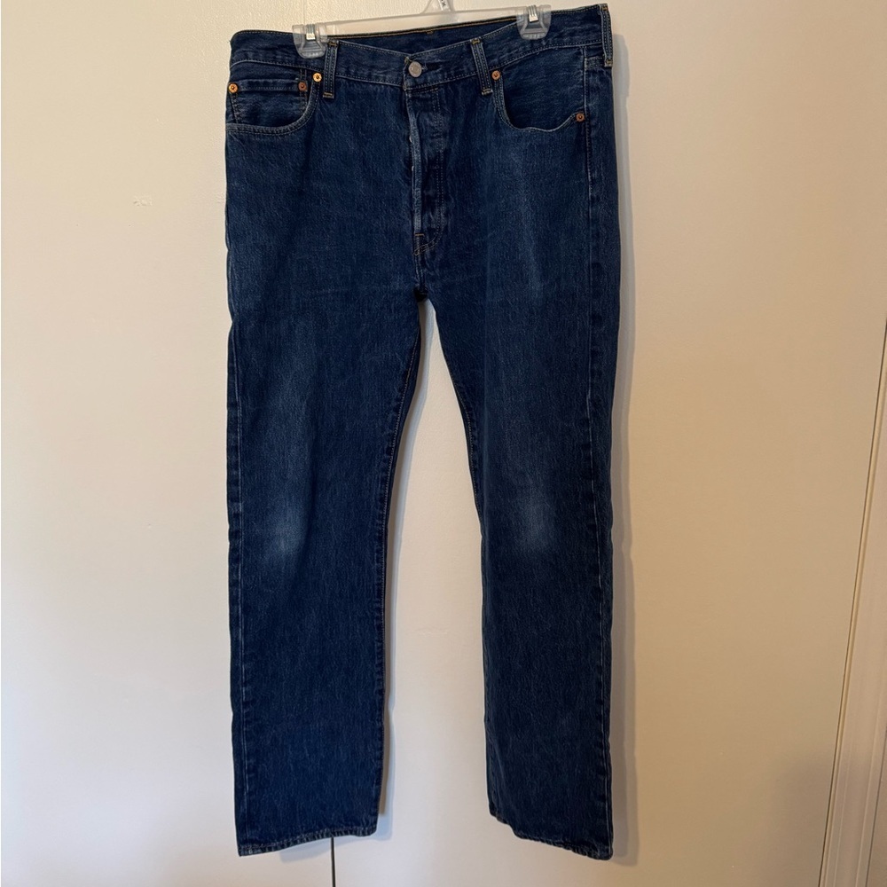 Levi's 36 W x 34 L Dark Blue Straight Jeans